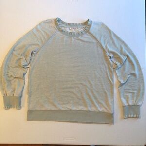Jane and Delancey Light Green Crewneck Sweatshirt Soft Knit Size M